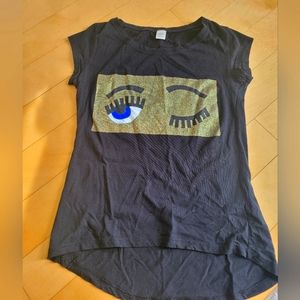 Twik size small t-shiry